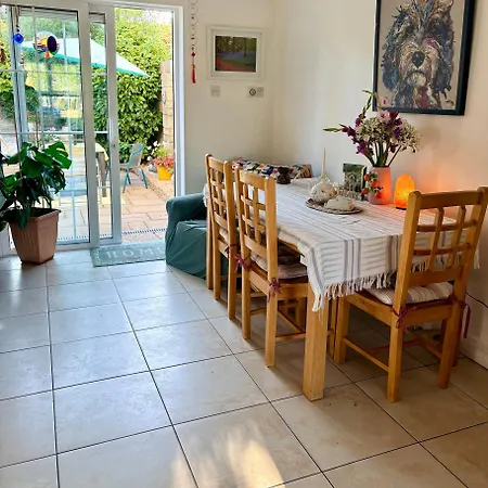 Peaceful Spacious Double In Warm Friendly منزل للإقامة ويكسفورد